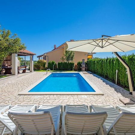 House Semy With Private Pool Villa Pazin Buitenkant foto