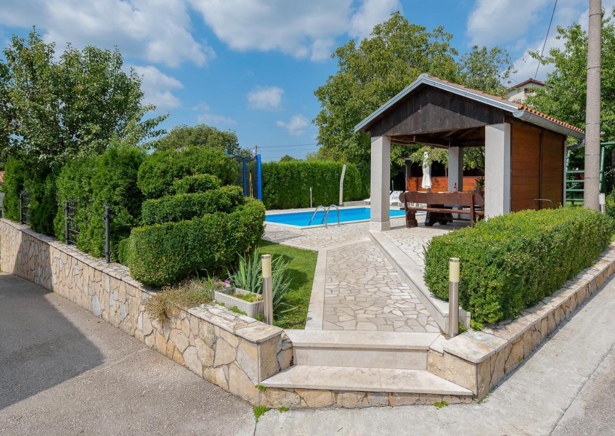 House Semy With Private Pool Villa Pazin Buitenkant foto