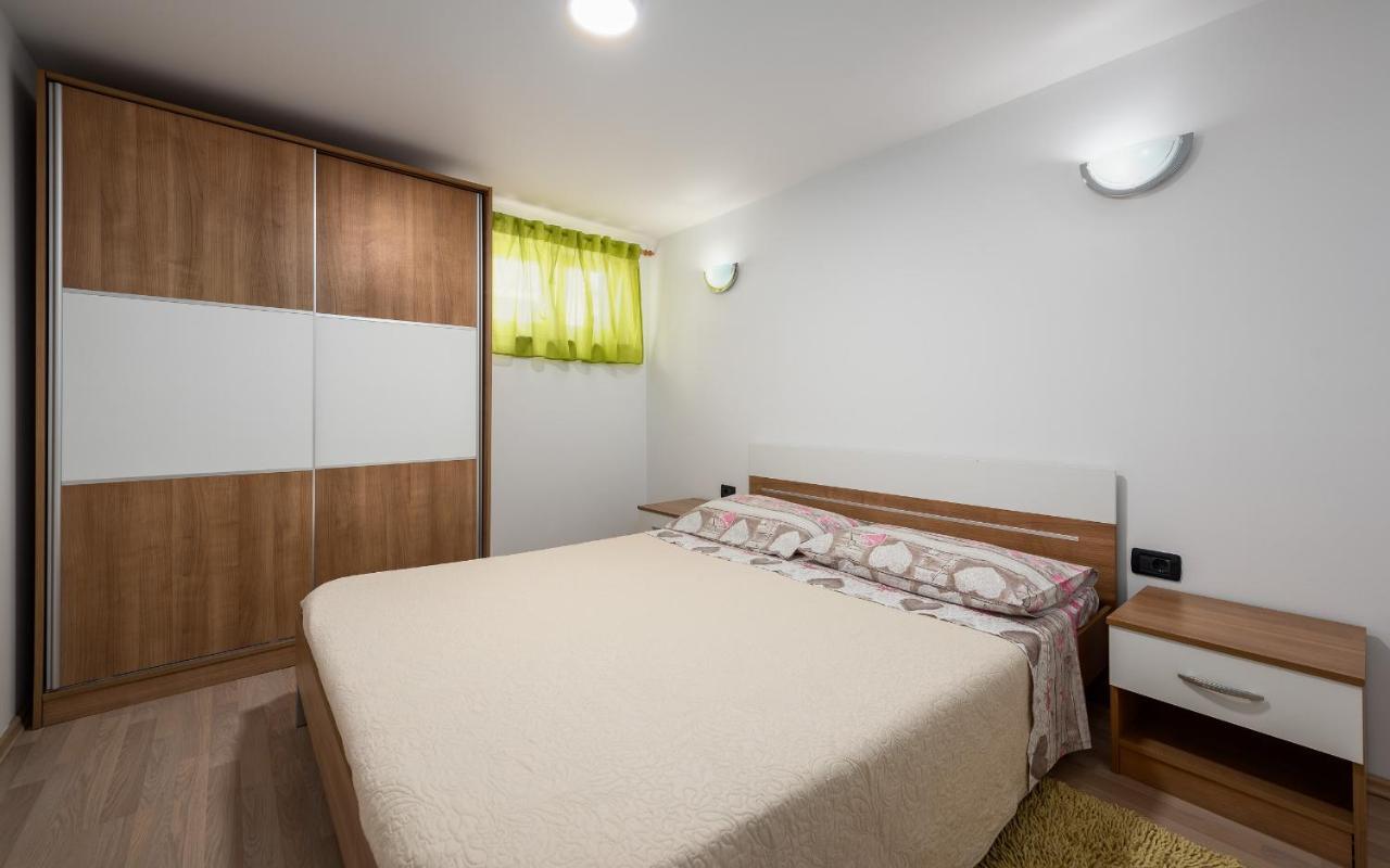 House Semy With Private Pool Villa Pazin Buitenkant foto