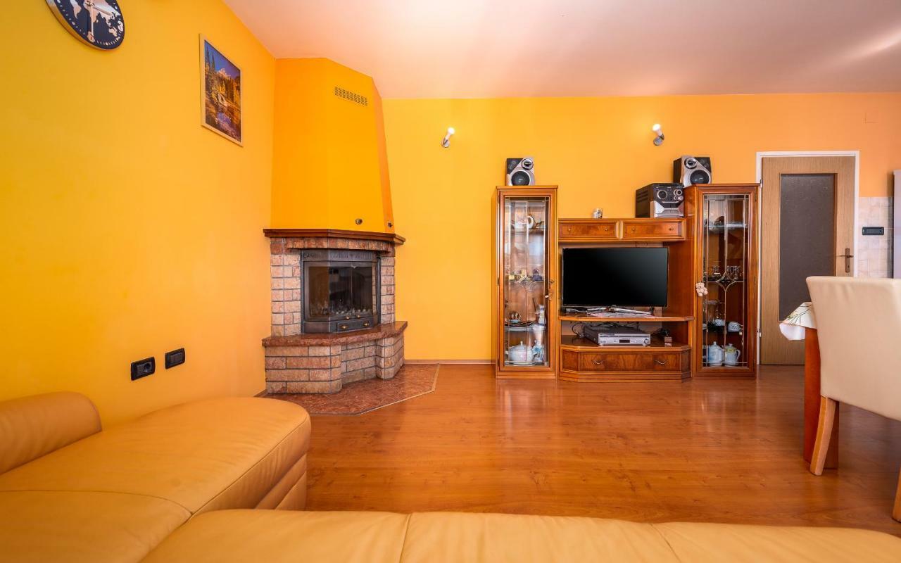 House Semy With Private Pool Villa Pazin Buitenkant foto