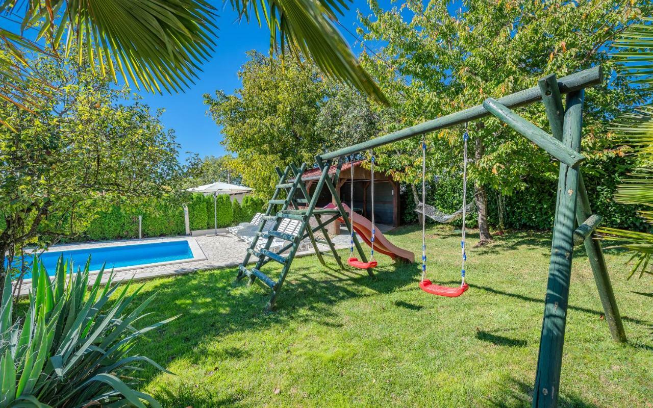 House Semy With Private Pool Villa Pazin Buitenkant foto